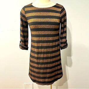 Everly Anyhropologie Black & Gold Striped 3/4 Sleeve Knit Shift Dress Size Small